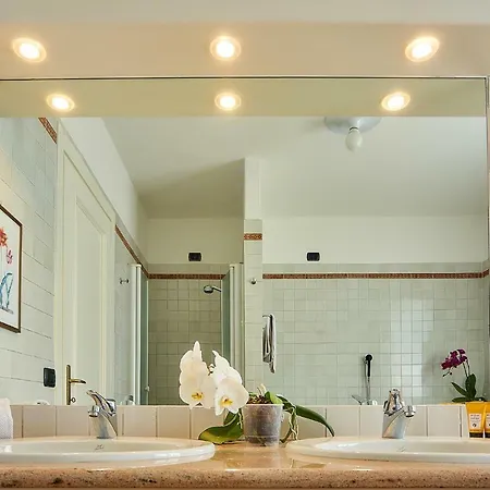Breezway Villa *